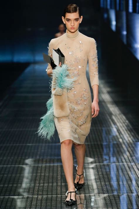 prada ss 2017 runway